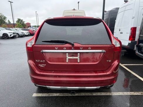 Used 2016 Volvo XC60 T5 Premier w/ Proximity Package FWD image 5