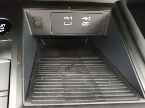 New 2026 Nissan Kicks SR image 18