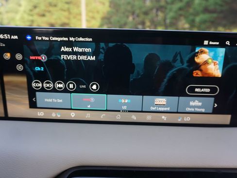 Used 2025 Nissan Armada Platinum RWD image 11