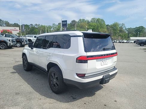 Used 2024 Lexus GX 550 w/ Accessory Package (Z1) image 5