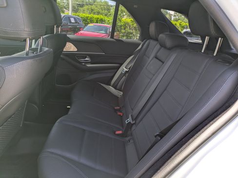 Used 2024 Mercedes-Benz GLE 350 4MATIC image 13