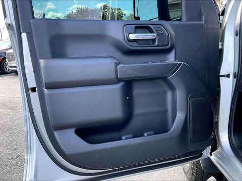 Used 2020 Chevrolet Silverado 2500 Custom w/ Custom Value Package image 22