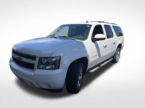 Used 2013 Chevrolet Suburban LT AWD/4WD image 11