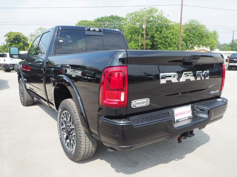 New 2025 RAM 2500 Limited image 7