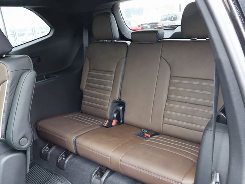 New 2026 GMC Acadia Denali Ultimate w/ LPO, Floor Liner Package image 29