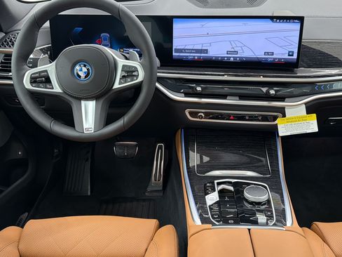 New 2026 BMW X5 xDrive50e w/ M Sport Package AWD/4WD image 22