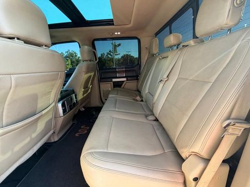 Used 2018 Ford F250 Lariat w/ Lariat Ultimate Package AWD/4WD image 13