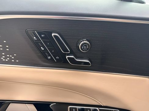 Used 2026 Cadillac Lyriq Signature Luxury w/ Nappa Leather Package AWD/4WD image 10