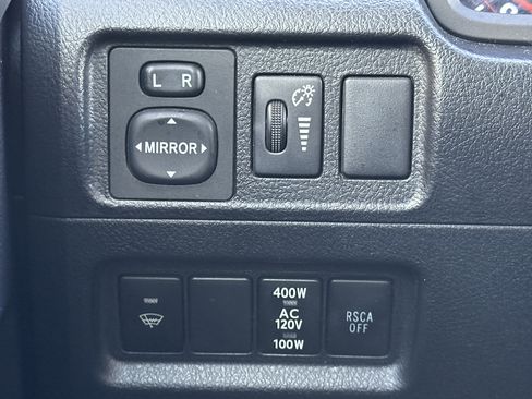 Used 2011 Toyota 4Runner Limited image 46