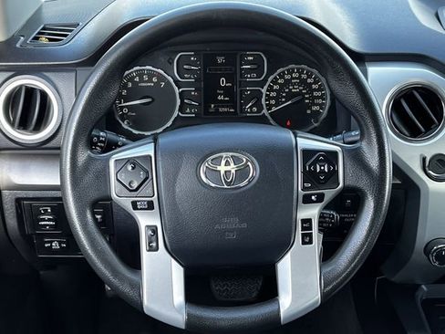 Used 2019 Toyota Tundra SR5 w/ SR5 Upgrade Package AWD/4WD image 11