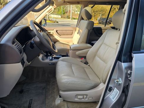 Used 1999 Toyota Land Cruiser image 22