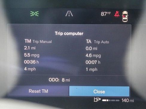 New 2025 Volvo XC40 B5 Core w/ Protection Package Premier image 24