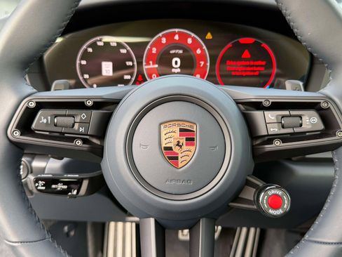 Used 2025 Porsche 911 Carrera GTS image 45