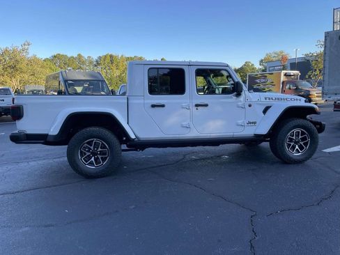 New 2025 Jeep Gladiator Rubicon AWD/4WD image 10