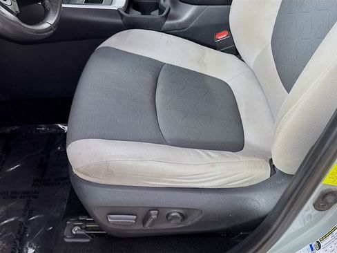 Used 2019 Toyota RAV4 XLE w/ Convenience Package AWD/4WD image 22