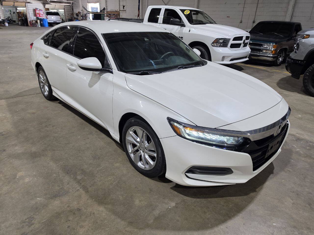 Used 2019 Honda Accord LX image 18