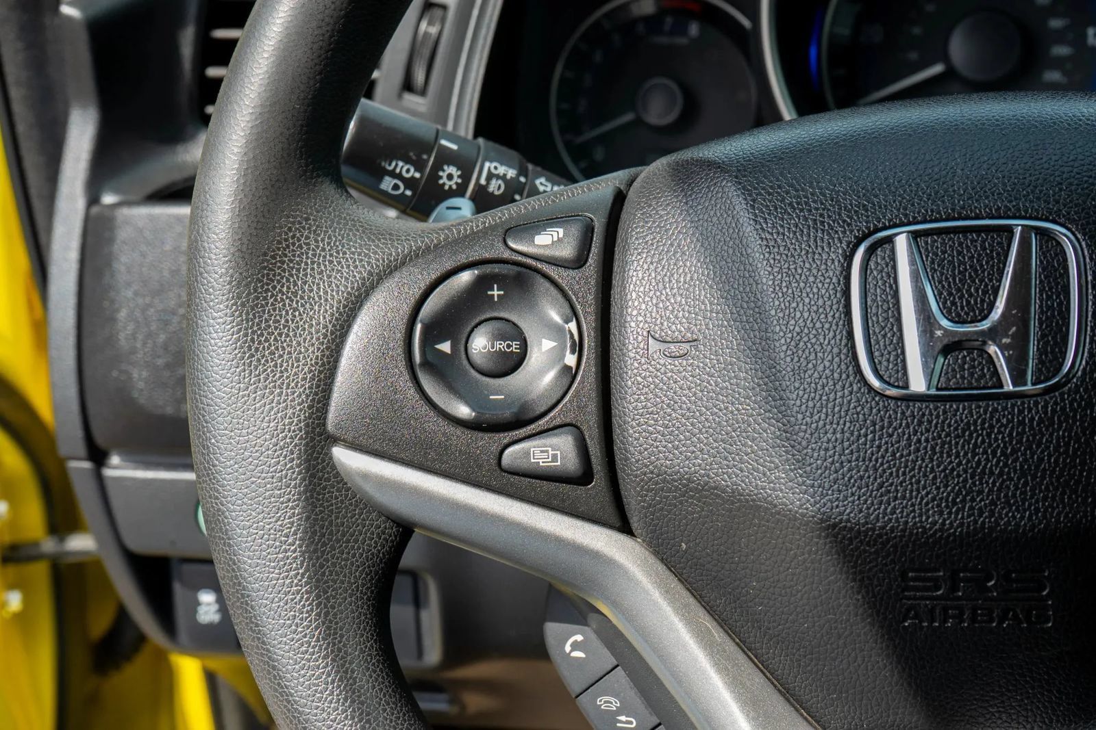 Used 2015 Honda Fit EX image 24
