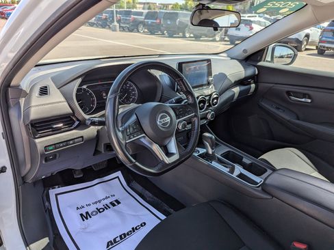 Used 2022 Nissan Sentra SV FWD image 13