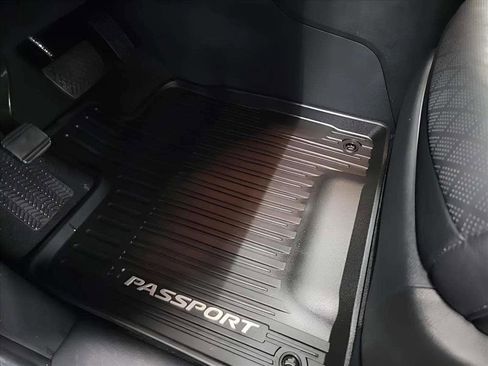 Used 2023 Honda Passport Elite image 18