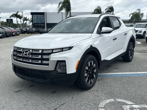 New 2026 Hyundai Santa Cruz SEL FWD image 2