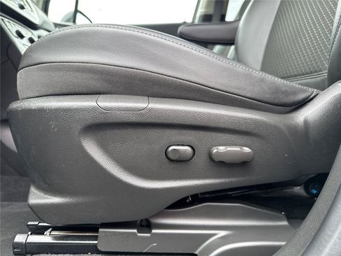 Used 2021 Buick Encore Preferred w/ Safety Package II FWD image 15