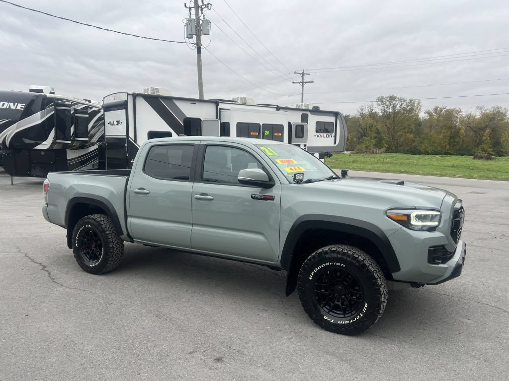 Used 2021 Toyota Tacoma TRD Pro AWD/4WD image 3