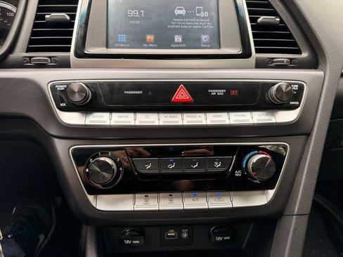 Used 2019 Hyundai Sonata SE FWD image 19