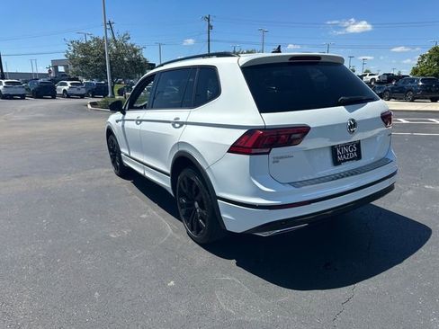 Used 2021 Volkswagen Tiguan SE R-Line AWD/4WD image 18