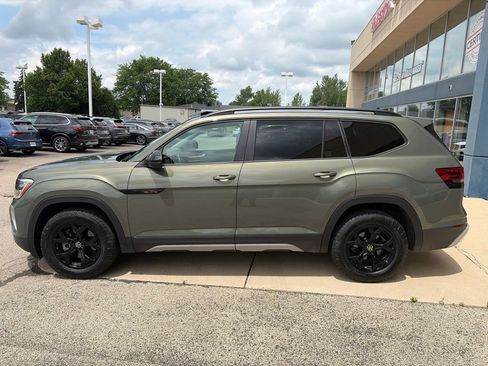 Certified 2024 Volkswagen Atlas Peak Edition SE AWD/4WD image 5