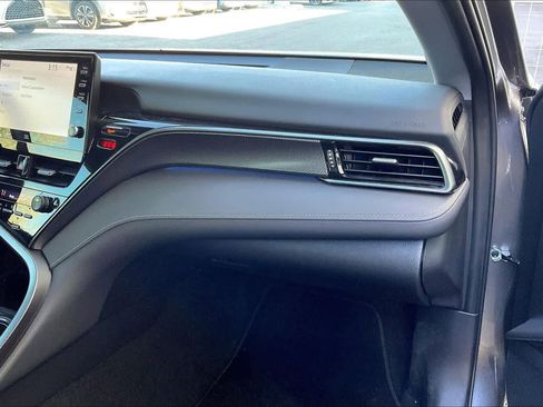 Used 2024 Toyota Camry XSE image 18