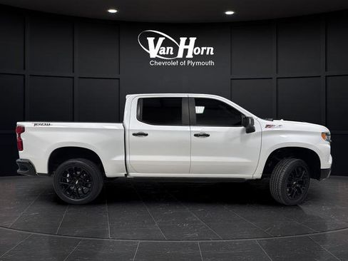 Used 2022 Chevrolet Silverado 1500 LT Trail Boss w/ LT Trail Boss Premium Package AWD/4WD image 8