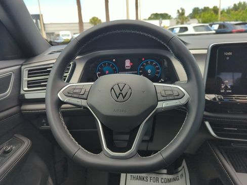 New 2026 Volkswagen Atlas Cross Sport SE FWD image 25