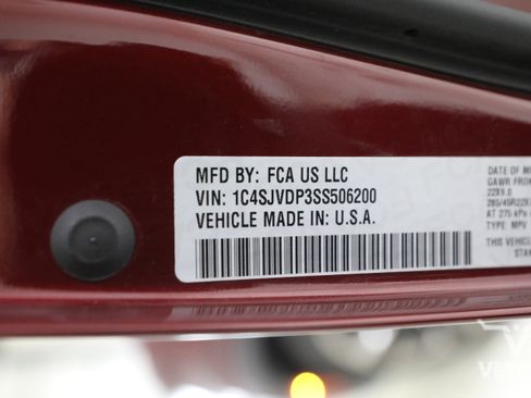 Used 2025 Jeep Wagoneer Series III w/ Premium Group I AWD/4WD image 14