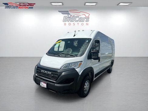 Used 2023 RAM ProMaster 2500 FWD image 1
