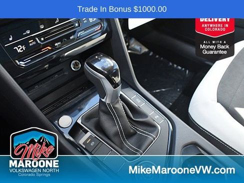 Certified 2025 Volkswagen Taos SE image 13