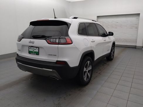 Used 2019 Jeep Cherokee Limited image 9