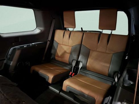 Used 2024 Lexus GX 550 AWD/4WD image 30