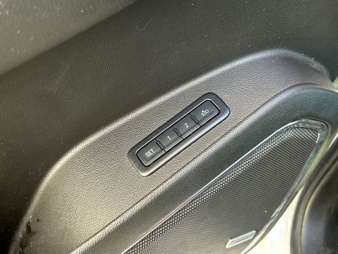 Used 2017 Chevrolet Tahoe LT image 8