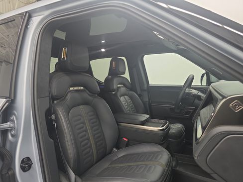 Used 2023 Rivian R1T Adventure AWD/4WD image 23