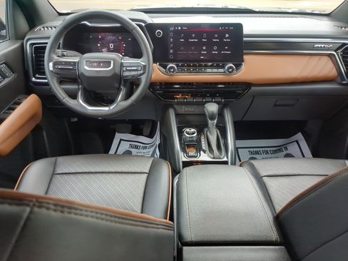 Used 2023 GMC Canyon AT4 w/ AT4 Premium Package image 13