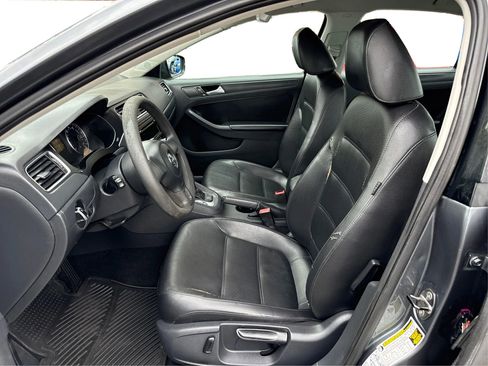 Used 2014 Volkswagen Jetta SE FWD image 9