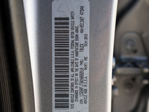 Used 2019 RAM 1500 Laramie image 38