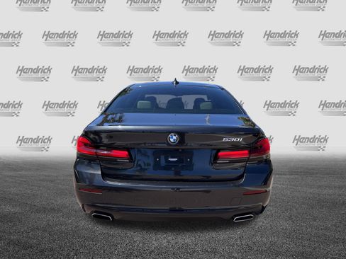 Used 2023 BMW 530i w/ Premium Package image 9
