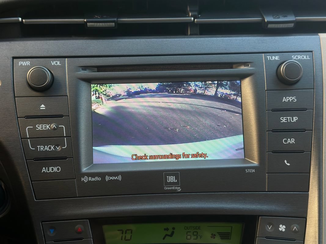 Used 2014 Toyota Prius Five FWD image 15