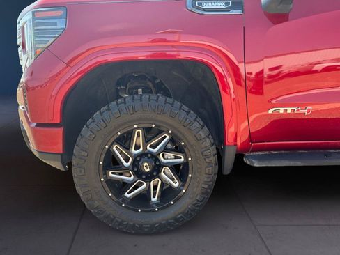 Used 2025 GMC Sierra 1500 AT4 w/ AT4 Premium Package AWD/4WD image 14