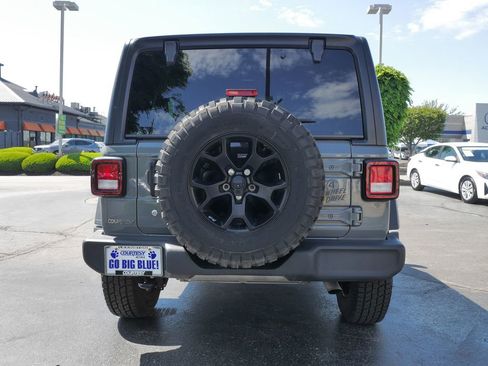 Used 2022 Jeep Wrangler Unlimited Sport AWD/4WD image 6