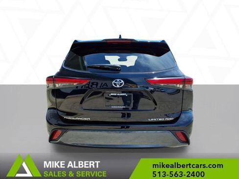Used 2022 Toyota Highlander Limited AWD/4WD image 6