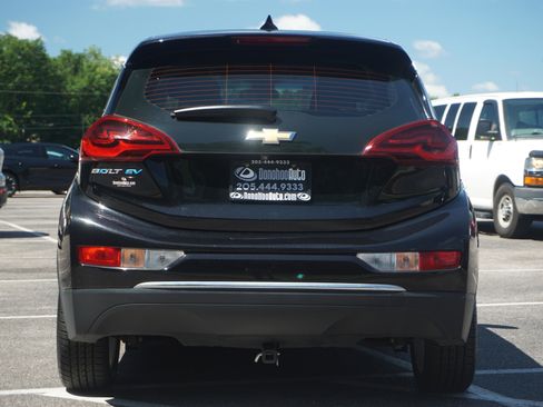 Used 2020 Chevrolet Bolt LT image 8