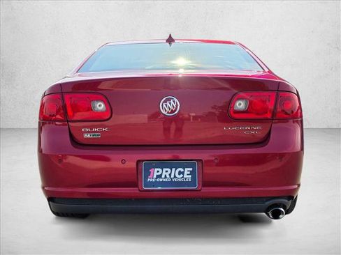 Used 2011 Buick Lucerne CXL FWD image 4