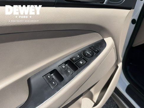 Used 2020 Hyundai Tucson Value AWD/4WD image 11